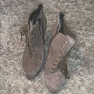 Stunning INC lace up heel bottles s 9